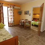 Oasis Διαμέρισμα Τολό