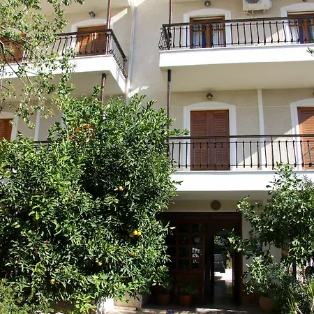 Oasis Apartman Toló